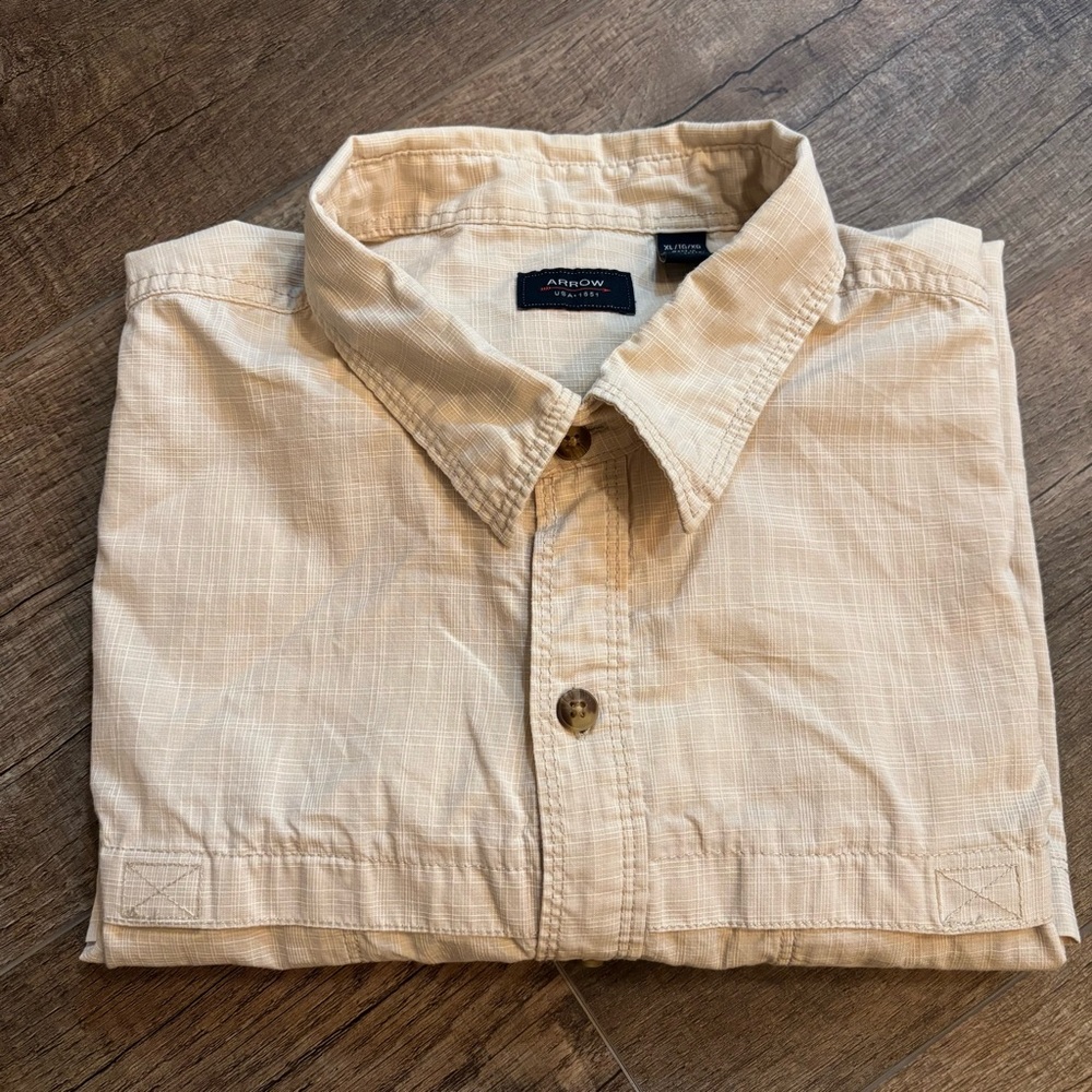 Arrow Men's XL Casual Button Down Shirt‎ Beige Cream Pockets Short Sleeve Print